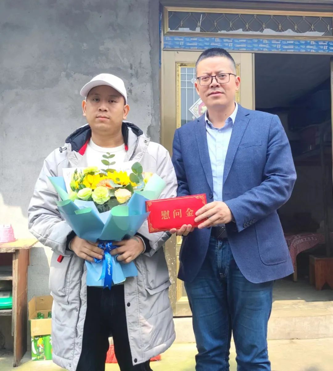 1697529705523524.jpg img_ErWqDgOA5i.jpg